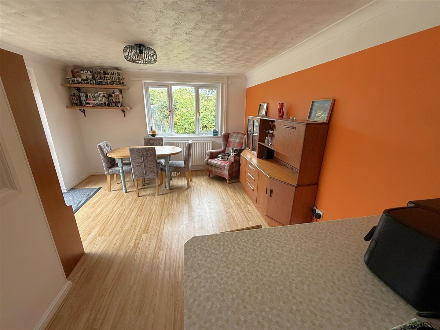 Provis Mead, Chippenham